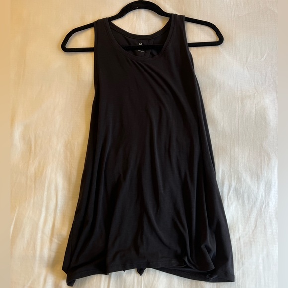 GAP Tops - GapFit Black Tie Open Back Black Workout Tank Top Size Large